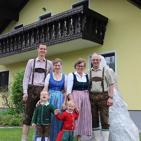 Farm stay Goelsenhof - Fam. Buechinger *