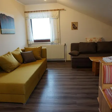 Goelsenhof - Fam. Buechinger Vakantieboerderij *